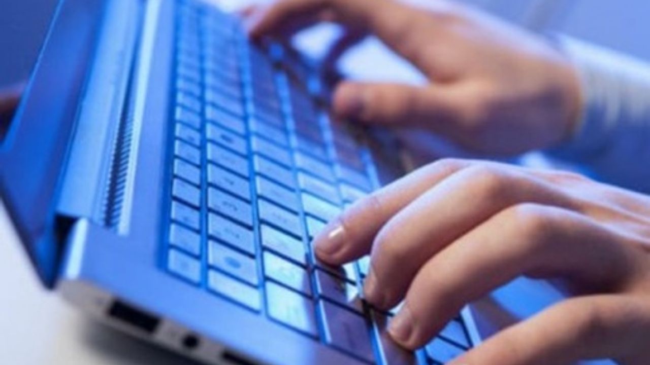 Korsan film yayana "yavaş internet" cezası