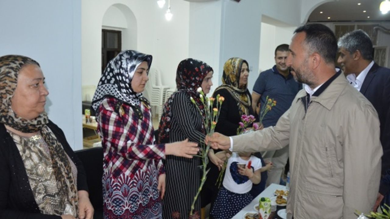 Siverek'te 'Hemşireler ve Ebeler Günü' etkinliği düzenlendi