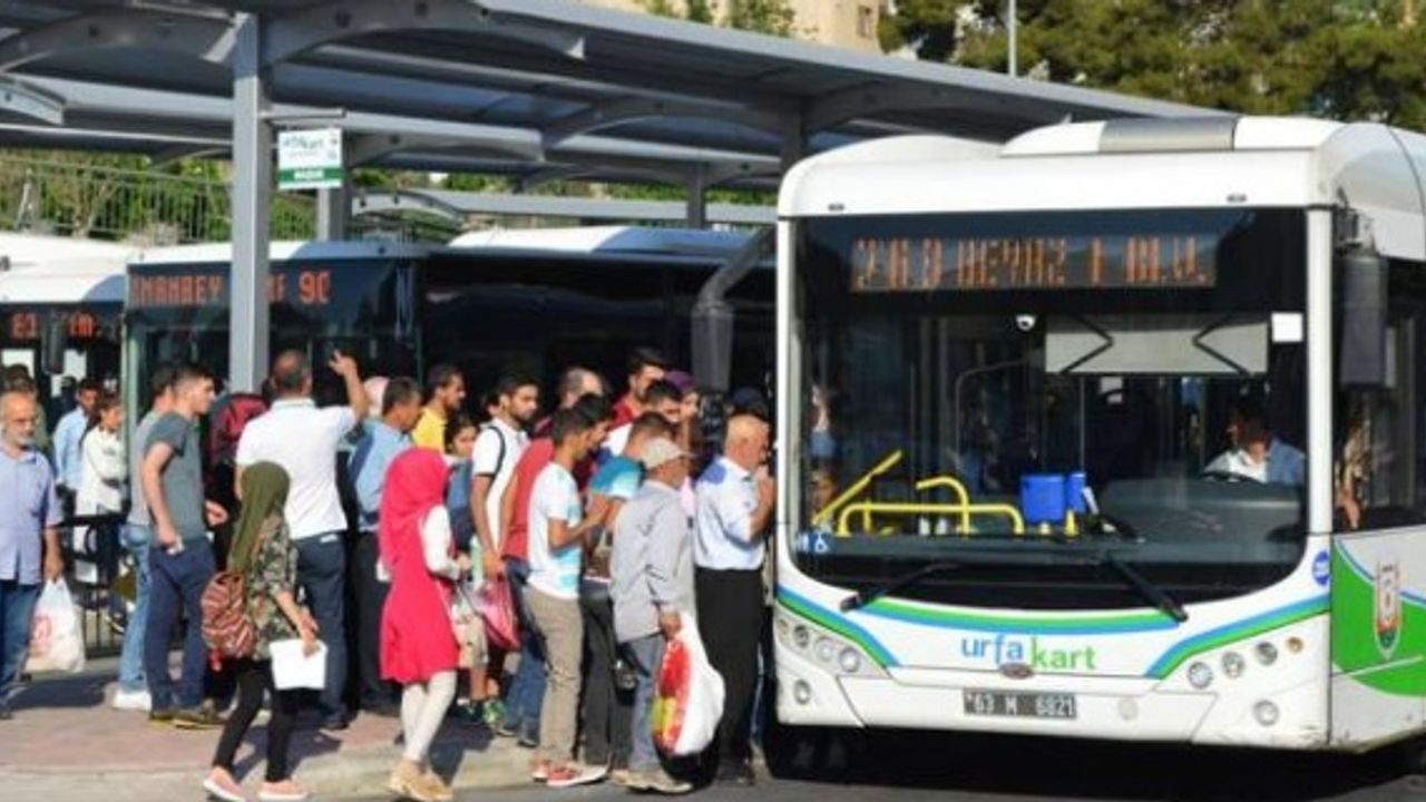 18 Eylül'de öğrenci ve öğretmenlere ulaşım ücretsiz olacak mı?