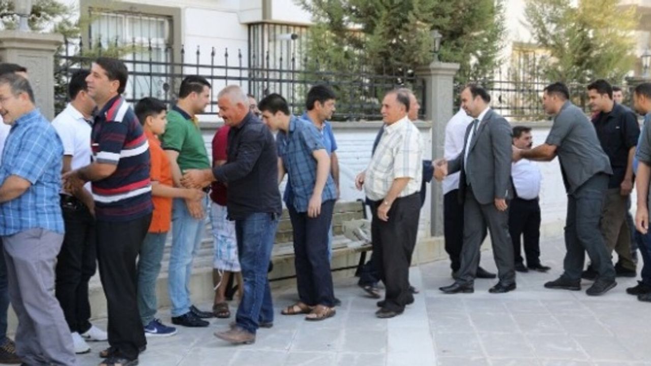 Çiftçi, "Tüm vatandaşlarımızın bayramlarını en içten dileklerimle kutluyorum"