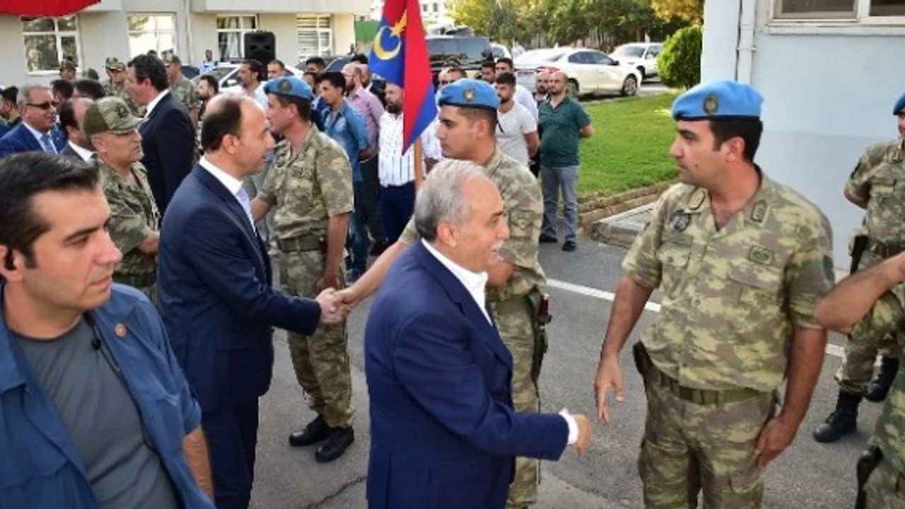 Erin,"Şanlıurfalı hemşehrilerimin bayramını tebrik ederek, hürmet ve muhabbetlerimi sunuyorum” dedi