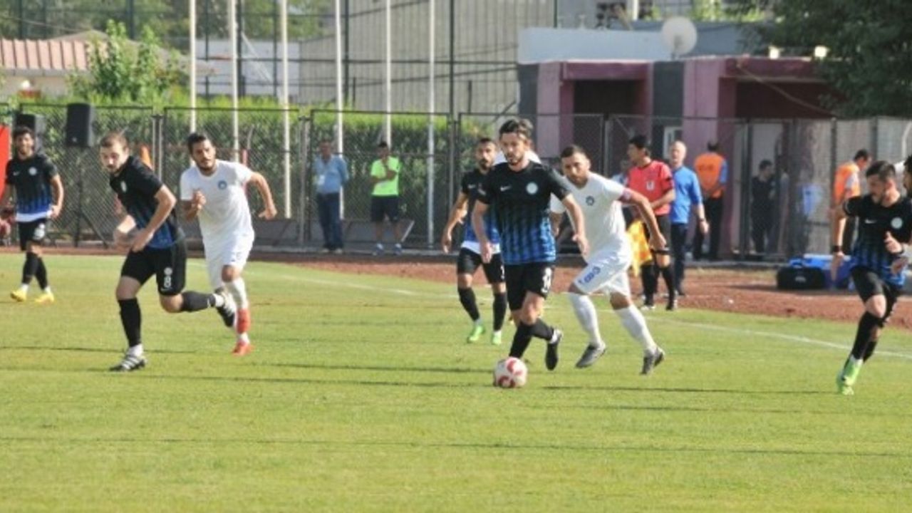 Karaköprü Belediyespor kötü gidişe dur dedi "4-0"
