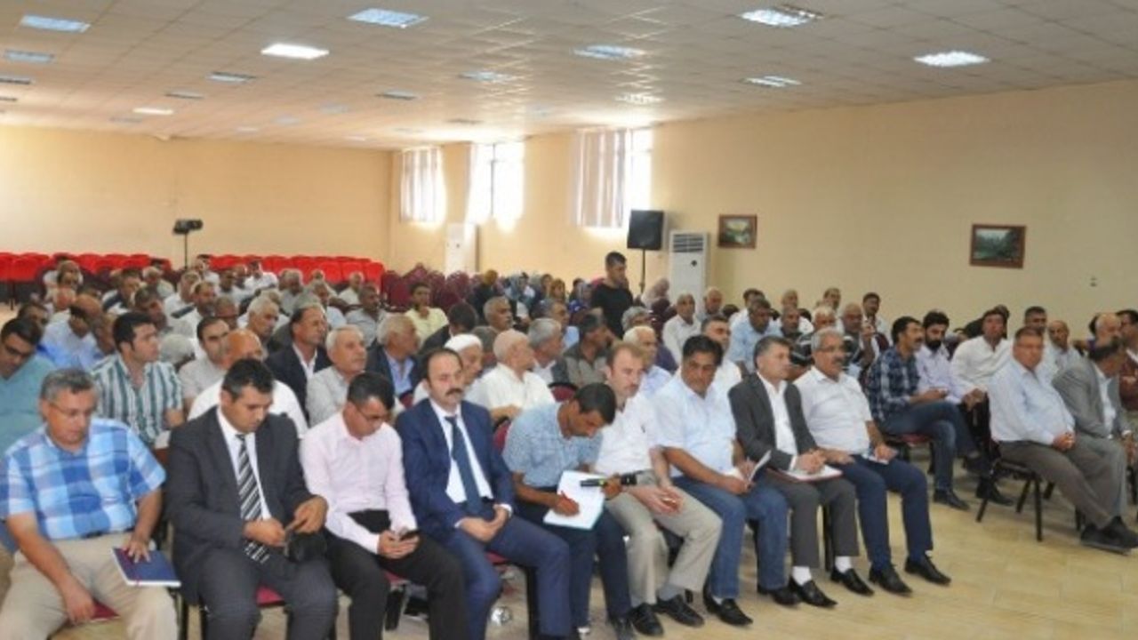 Sinanoğlu,aylık olağan değerlendirme toplantısı için muhtarlar ile bir araya geldi.