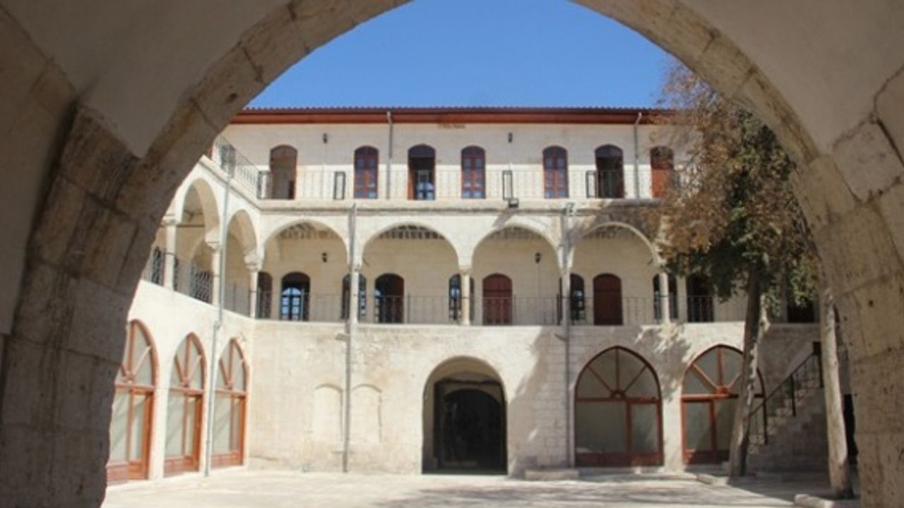Türkiye'nin en büyük 2 hanından biri olan “Barutçu Hanı” restore edildi