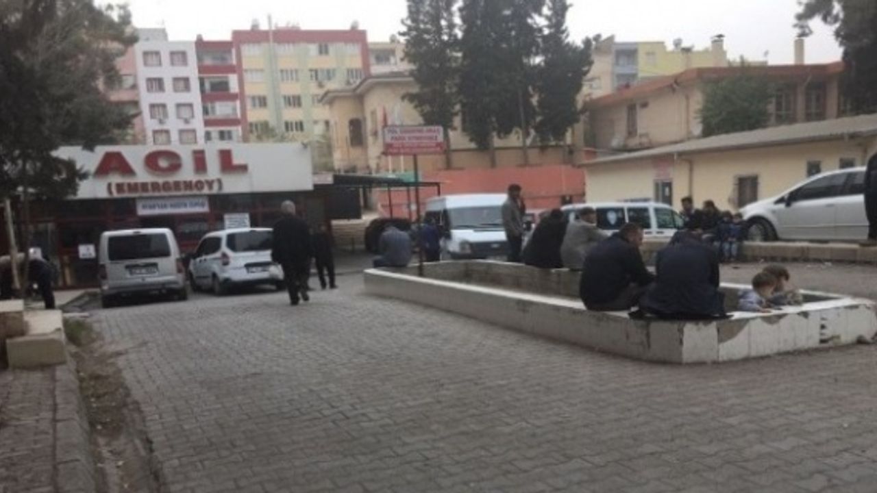 Silahlı kavga: 1’i polis 3 yaralı