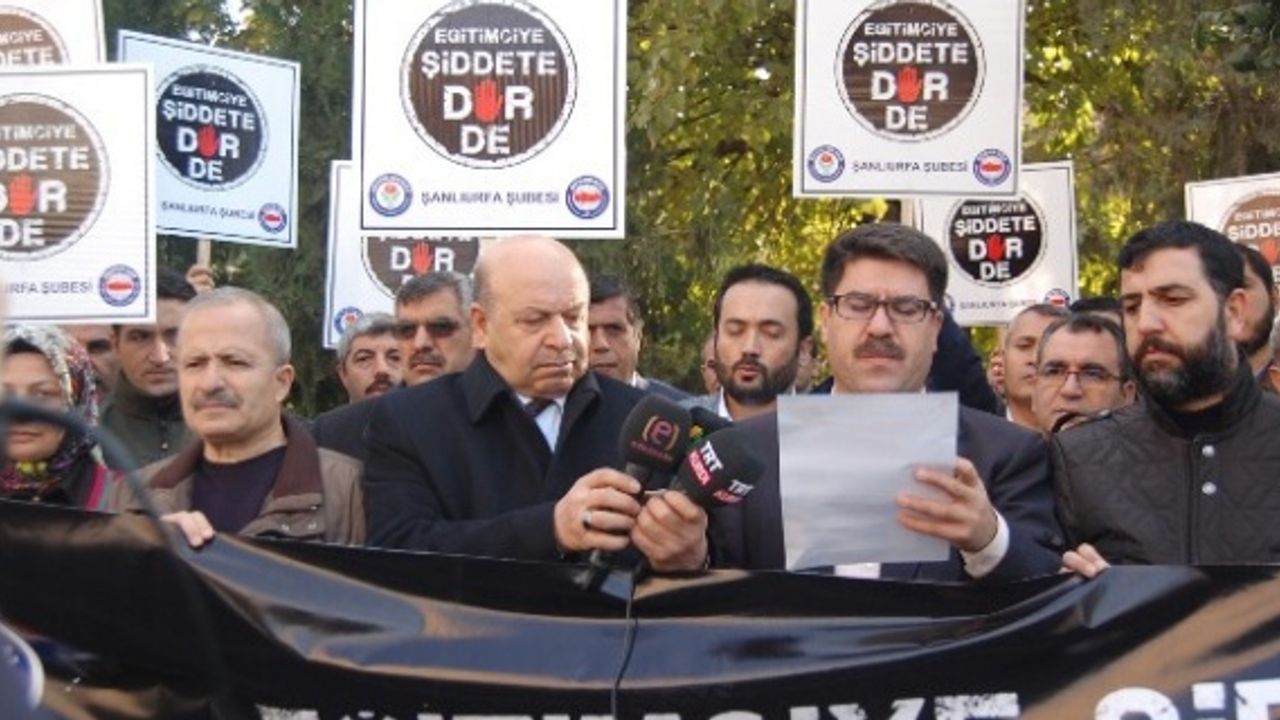 Coşkun,"eğitimcileri hedef alan şiddet saldırılarını kınıyoruz"