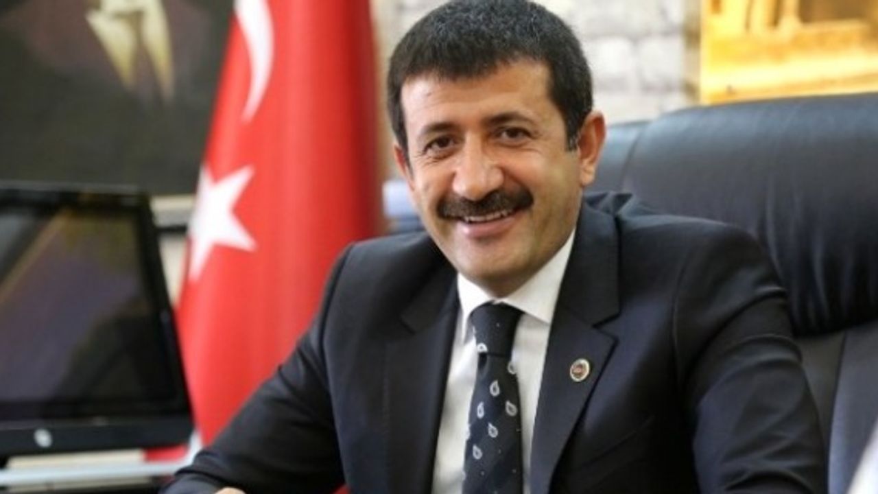Ekinci yayınladığı mesajı ile Şanlıurfa halkının yeni yılını kutladı.