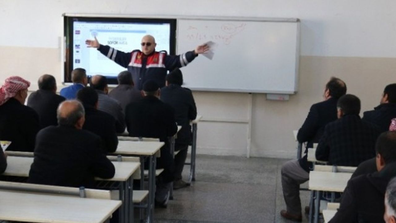“İyi Dersler Şoför Amca” eğitimleri başladı.