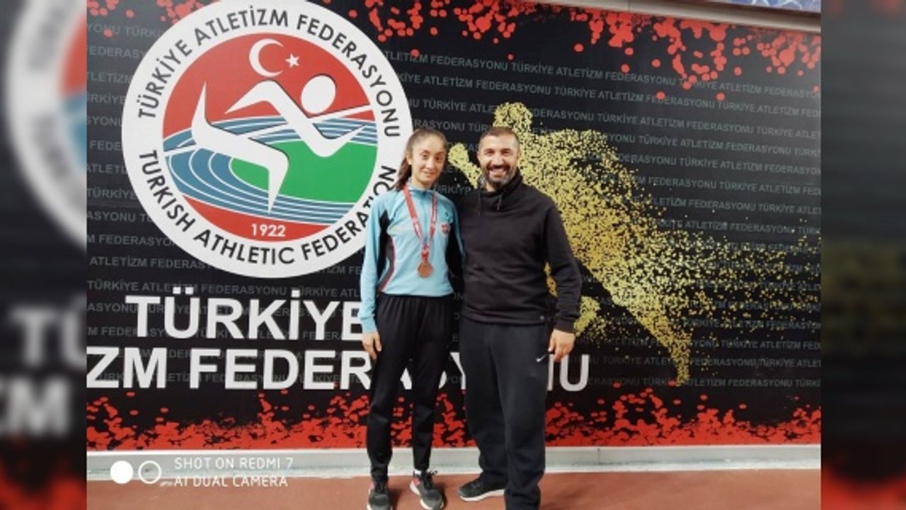 Nidanur Toprak,Şanlıurfa'ya büyük gurur yaşattı.