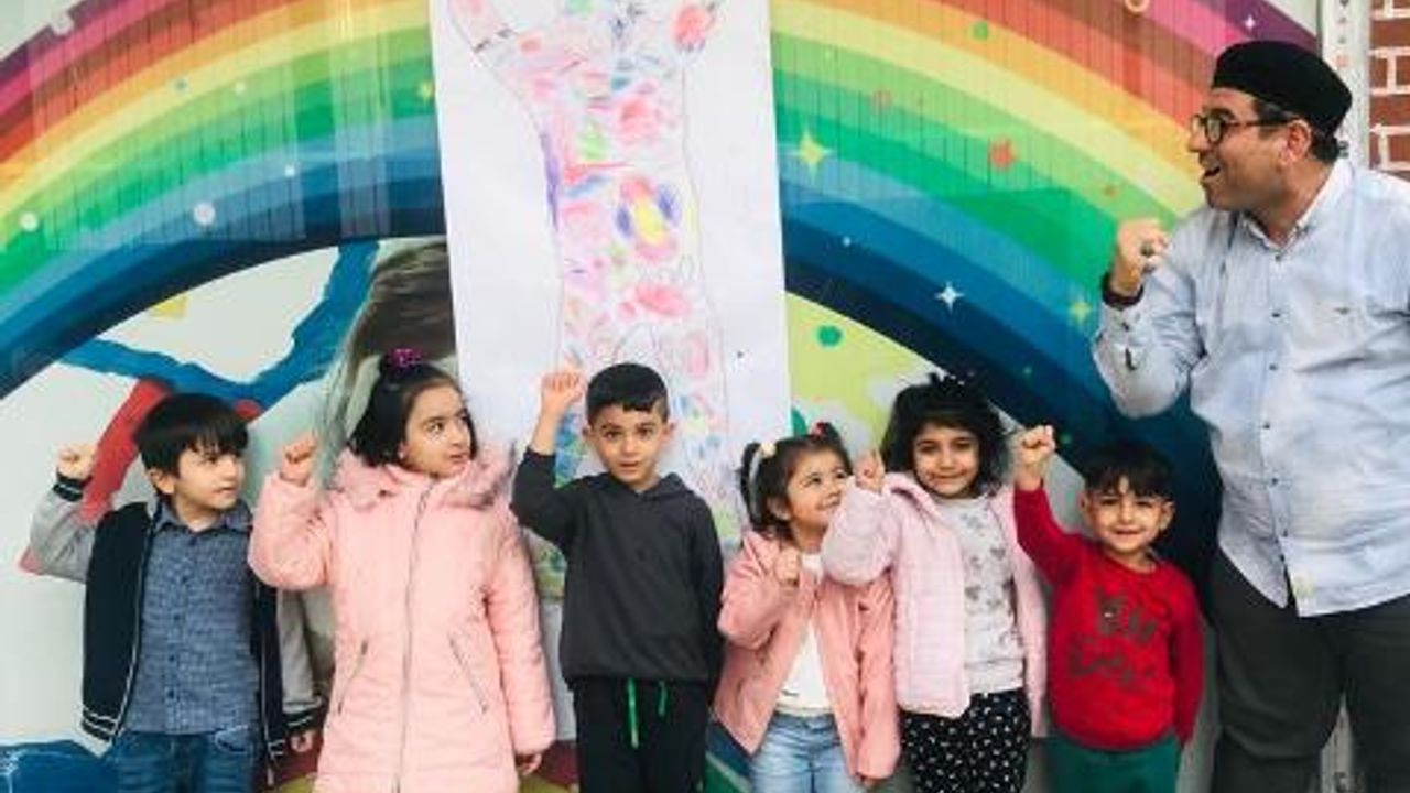 DİNAMİK ZEKA'DA DRAMAYLA RESİM SANATI