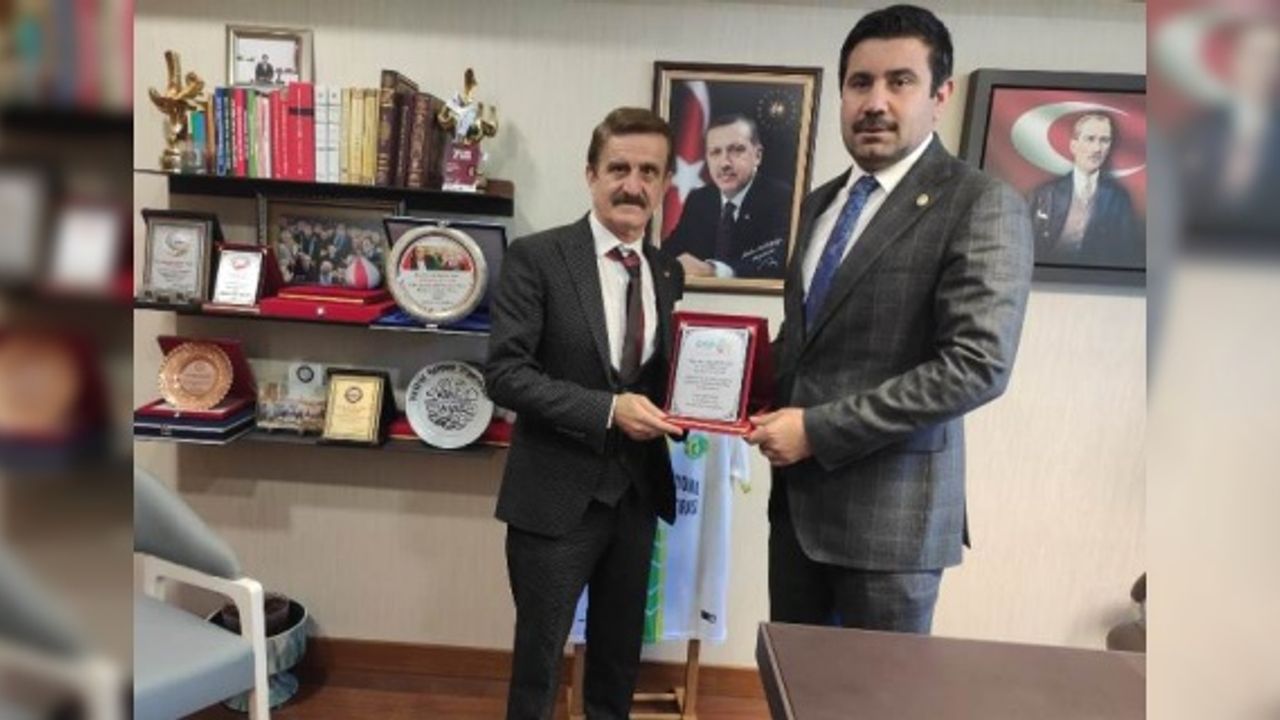 Yıldız'a GAP Medya'dan Teşekkür Plaketi