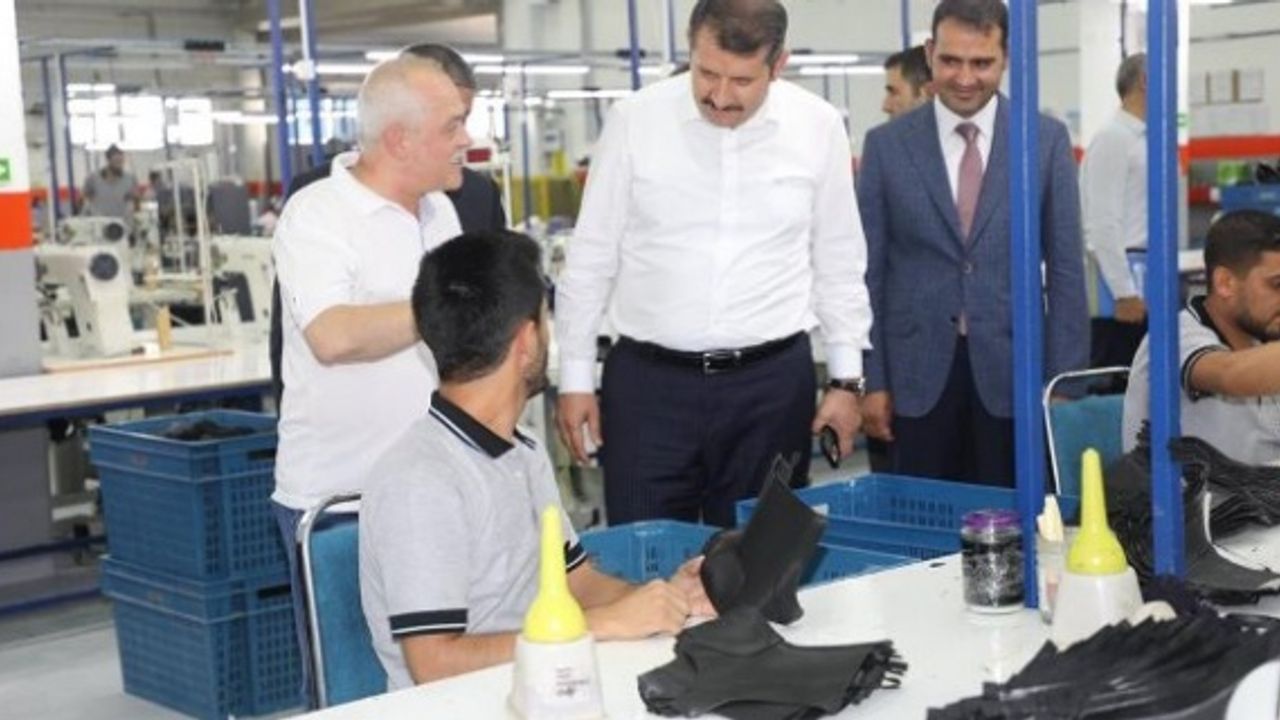 Vali Ayhan "OSB’miz üretimde önemli bir merkez olacak"