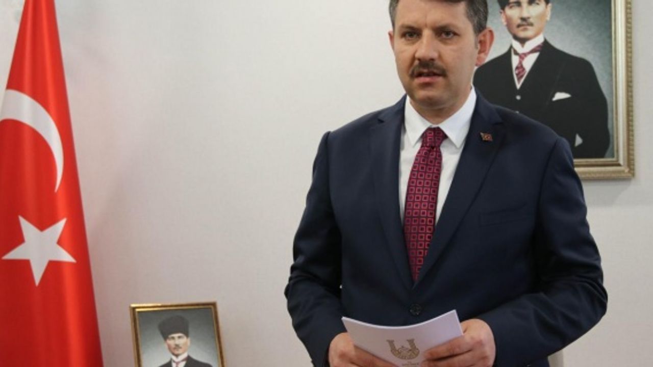 ŞANLIURFA VALİSİ Salih AYHAN "Kıymetli Öğretmenlerim, şanlı şehrimize hoş geldiniz"