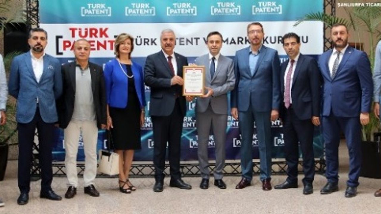 ŞUTSO’NU BAŞVURUSUNU YAPTIĞI ŞANLIURFA KETEN KÖYNEĞİ FISTIĞI’DA TESCİLLENDİ