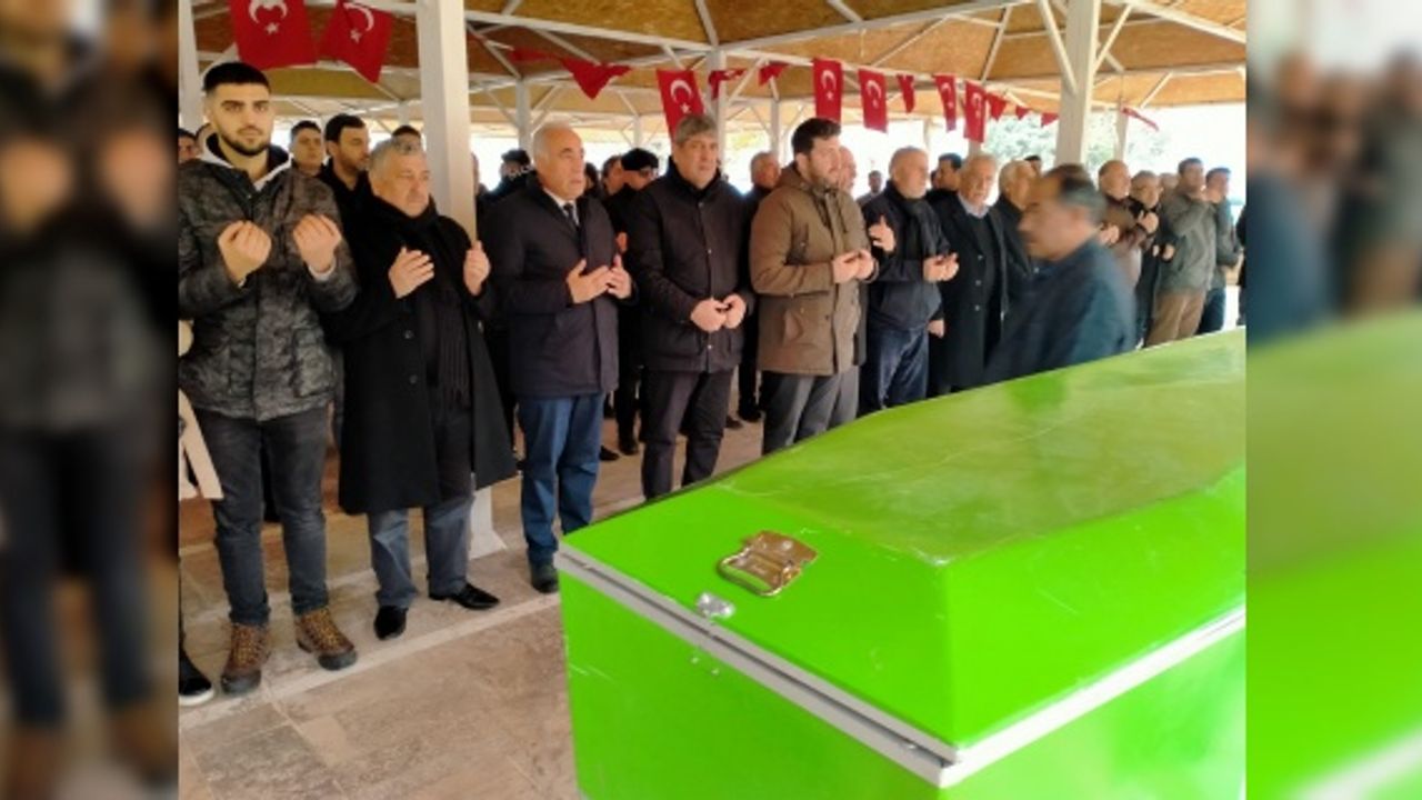 Dr. Kemal KAPAKLI son yolculuğuna uğurlandı.