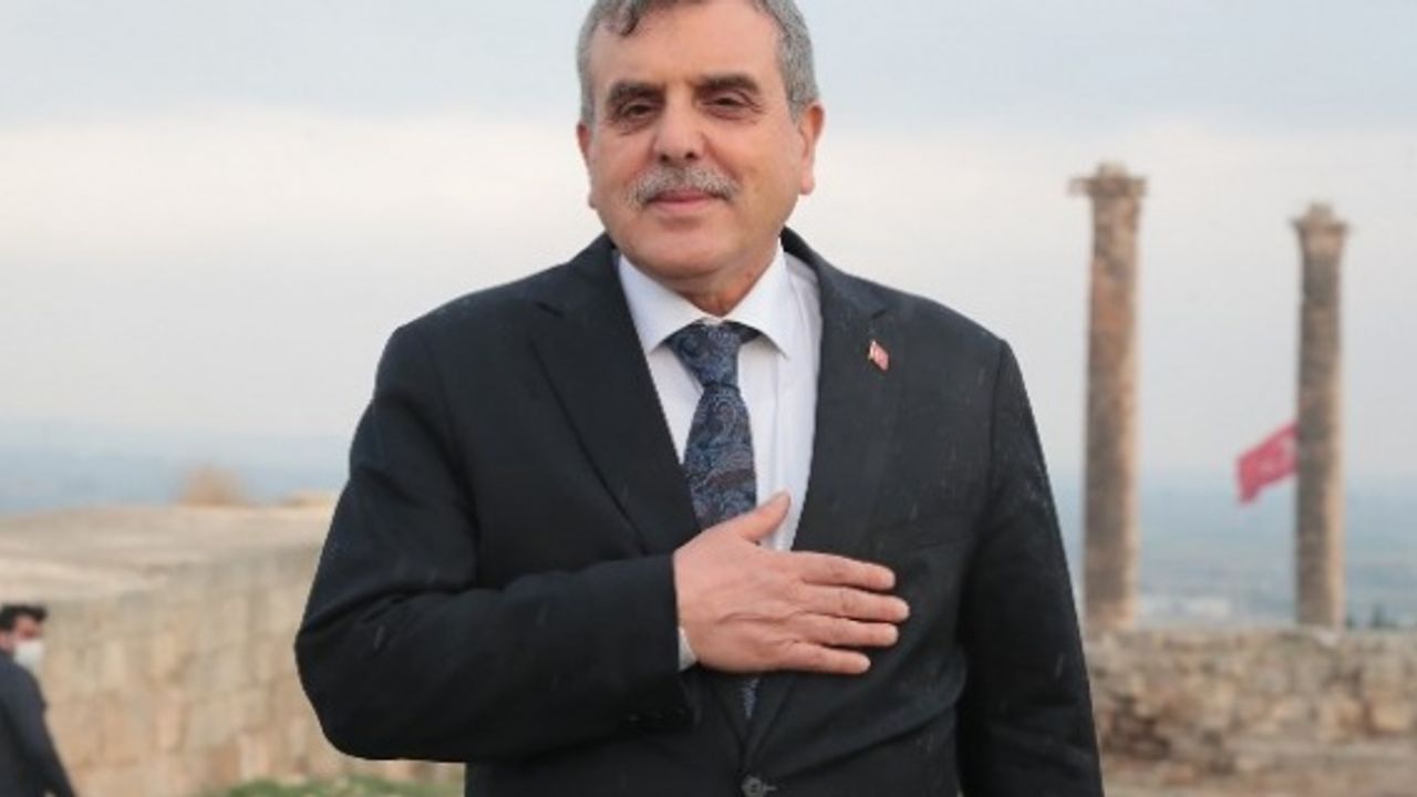 Başkan Beyazgül "Tüm sağlık çalışanlarımızın 14 Mart Tıp Bayramı’nı kutluyorum"