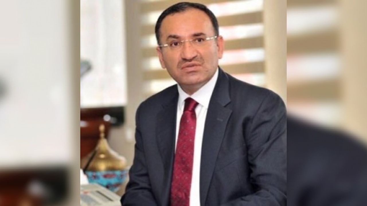 Bakan Bozdağ "23 Nisan Ulusal Egemenlik ve Çocuk Bayramı’nı kutluyorum"