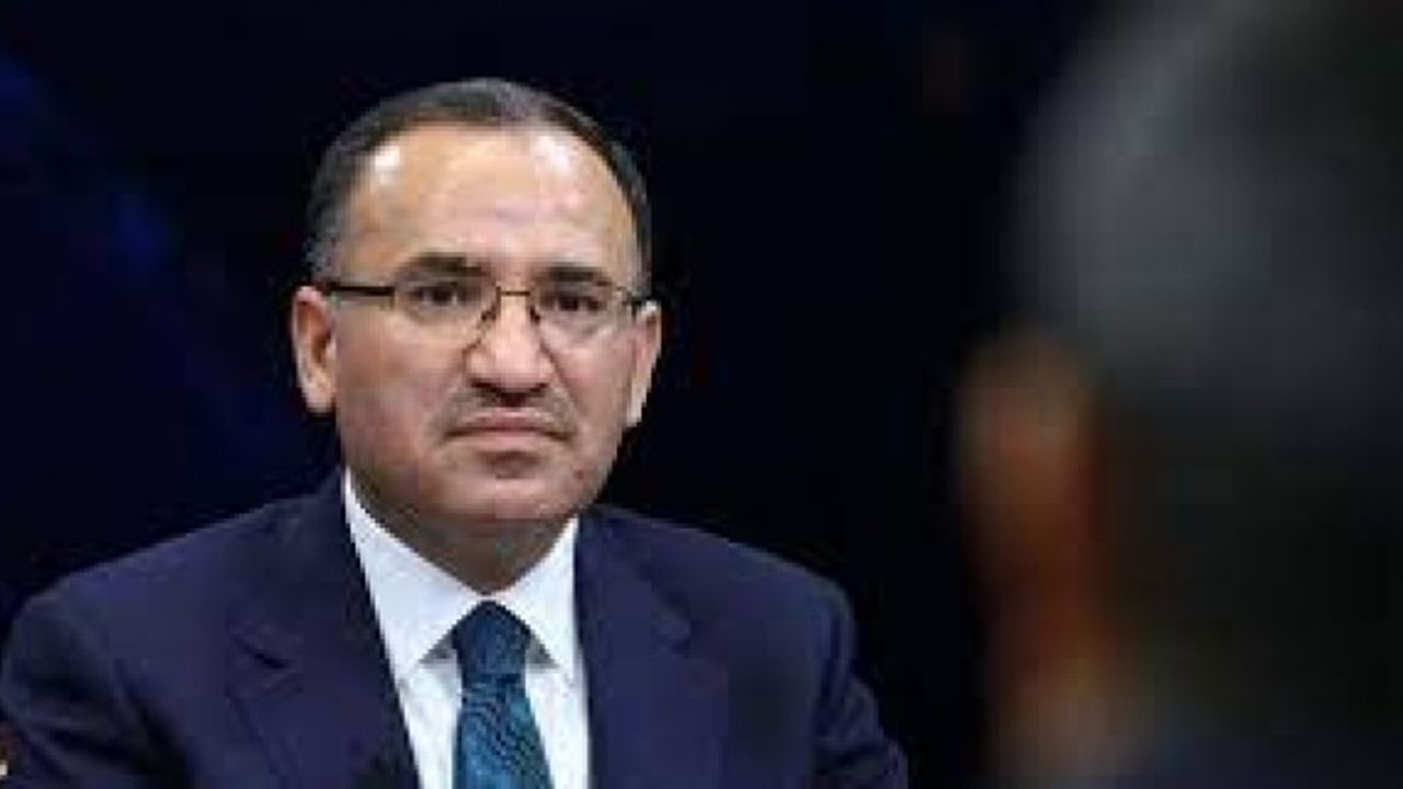 Bakan Bozdağ "çözüme odaklanan bir anlayışla Şanlıurfa'mıza ve ülkemize hizmet etme gayreti içerisinde olacağız."