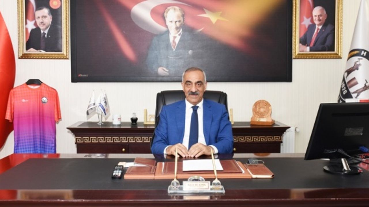 Başkan Bayık "23 Nisan Ulusal Egemenlik ve Çocuk Bayramı kutlu olsun"