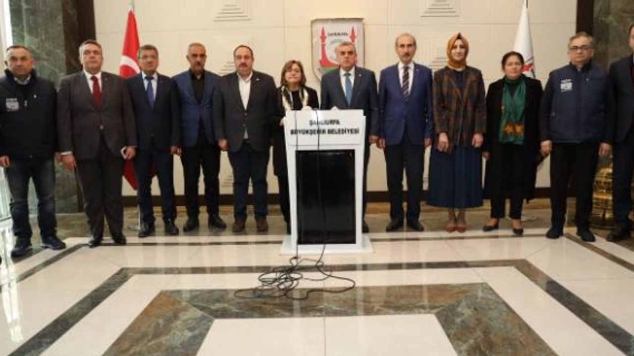 BAŞKAN BEYAZGÜL, “ŞEHRİMİZİ HEP BİRLİKTE TEKRAR AYAĞA KALDIRACAĞIZ”