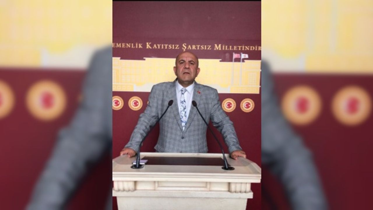 Günbay "yeni bir bayrama daha sağlık, huzur, güven, birlik ve beraberlik ortamı içerisinde ulaşmanın mutluluğunu ve sevincini yaşıyoruz."