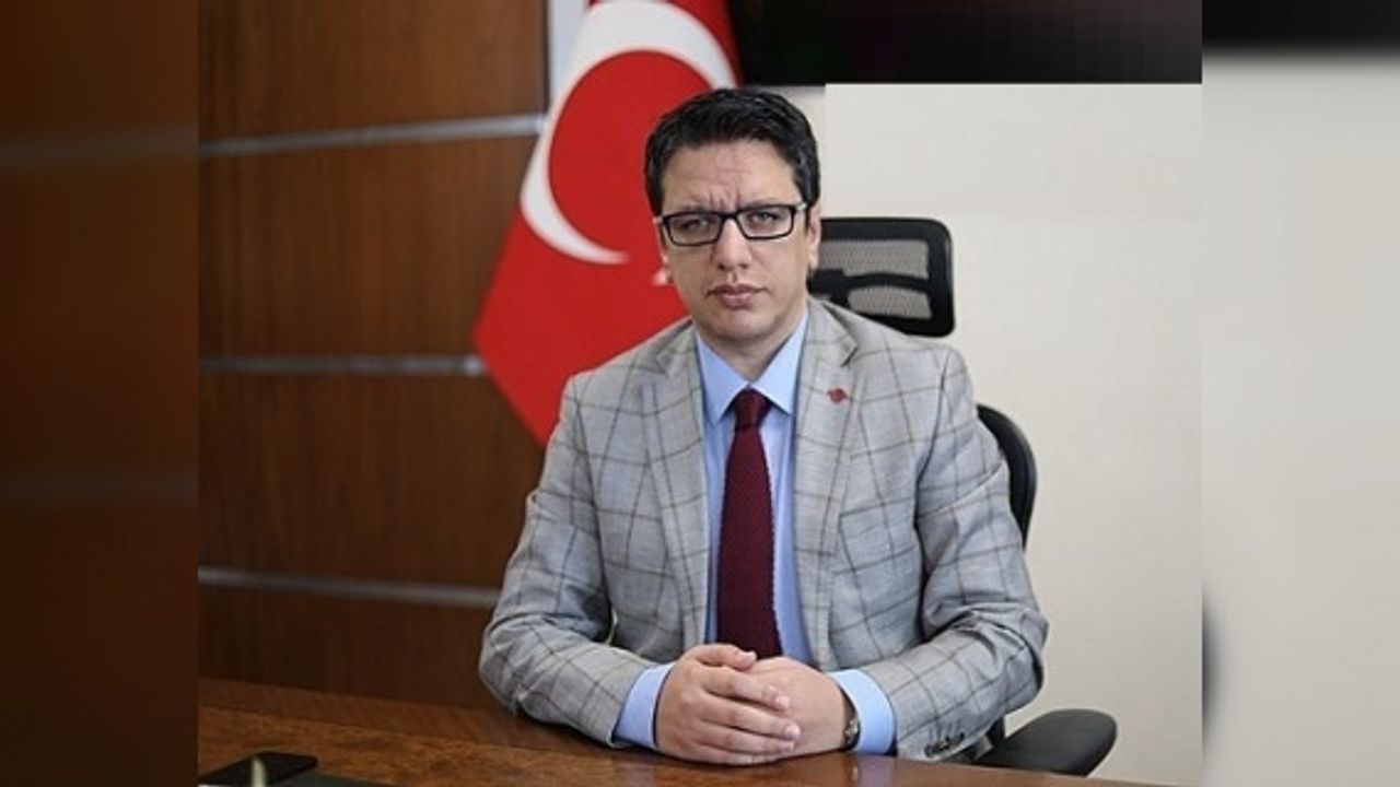 Başkan Albayrak "Halfeti belediyesi  araçlarıyla  Hendek Çukur kazmaya gittiklerinde nerdeydiniz."