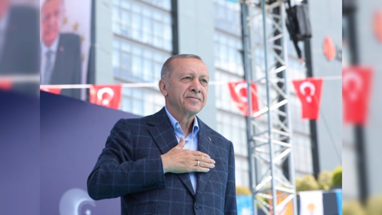 Cumhurbaşkanı Erdoğan "İnşallah çok daha güzel günleri yine sizlerle birlikte göreceğiz"