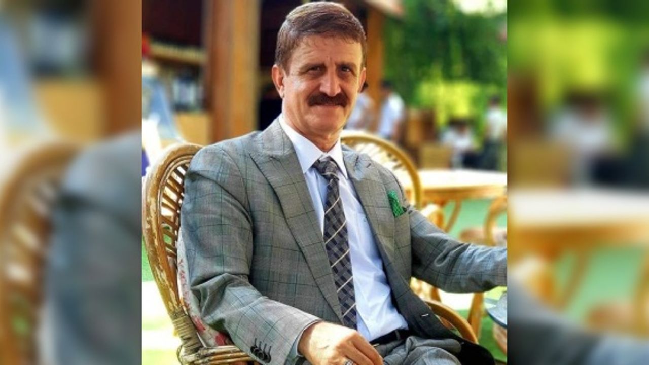 Erbülbül "tüm annelerimizin Anneler Gününü kutluyorum, her günü mutlu sağlıklı ve sevinç dolu yaşamalarını temenni ediyorum.’’