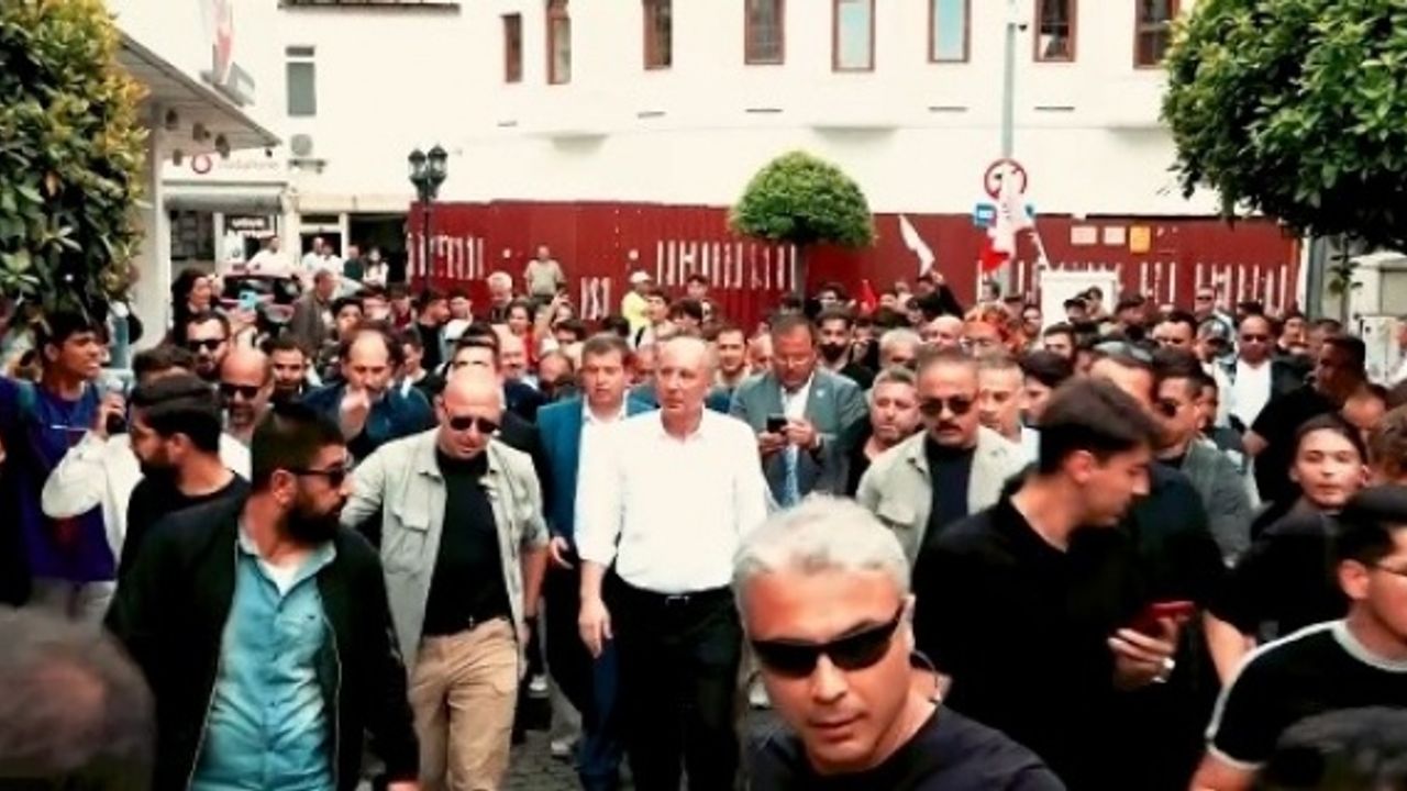İnce "Siyaset topluma liderlik etmek, yanlışları düzeltmek, toplumu daha iyisine yönlendirmek için yapılır/yapılmalıdır."