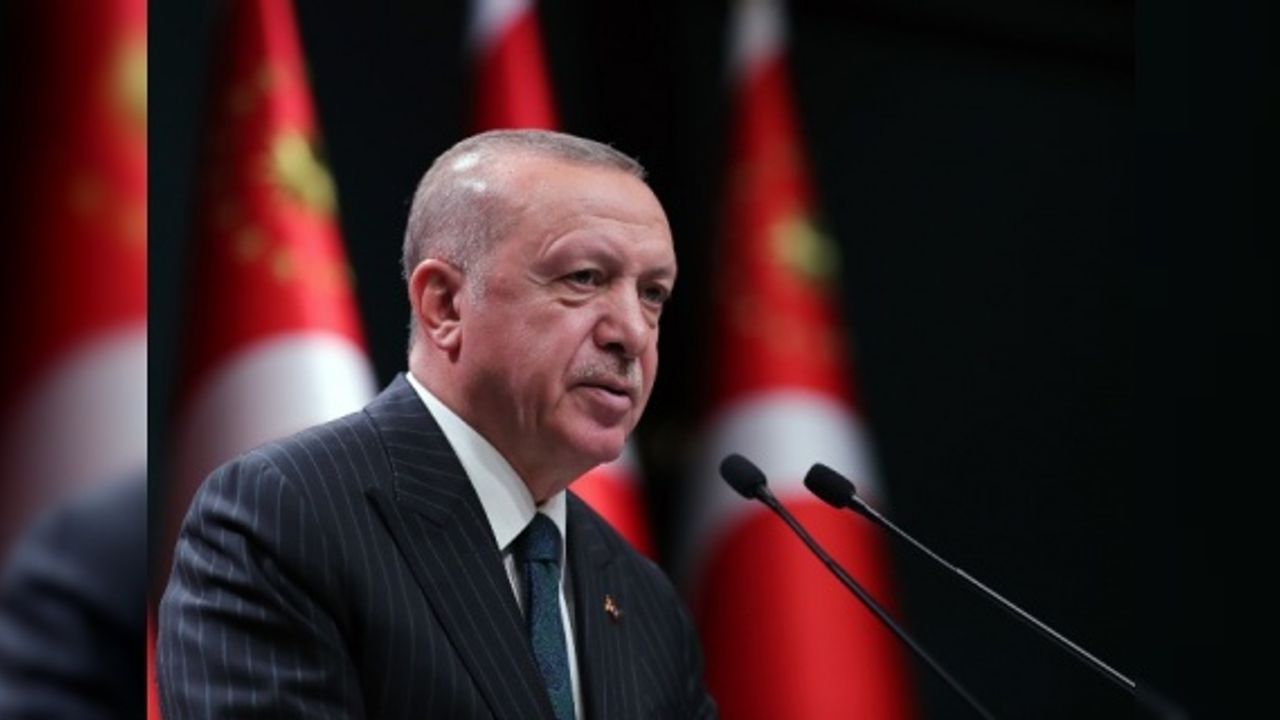 Cumhurbaşkanı Erdoğan "ilk kahramanımız tüm babaların Babalar Günü’nü tebrik ediyorum❞