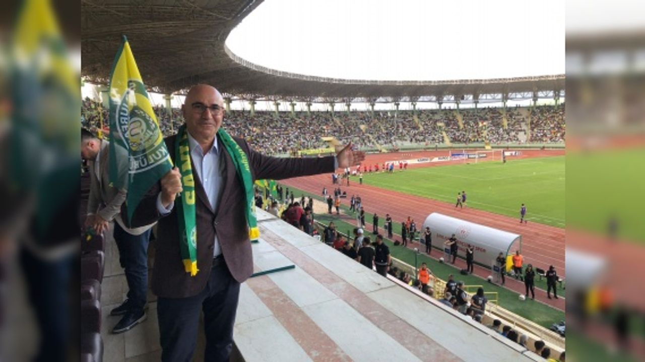Tanal "Finaldeyiz! Sizinle gurur duyuyorum"