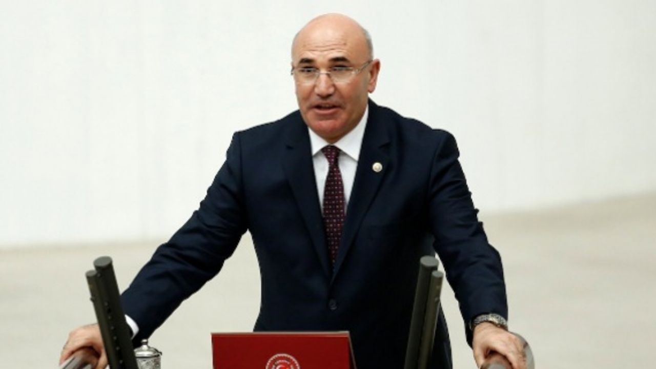 MECLİS’TE, ASIM SULTANOĞLU ŞANLIURFA’DAN GİTSİN DİYE DEMOKRASİ NÖBETİ TUTACAĞIM!