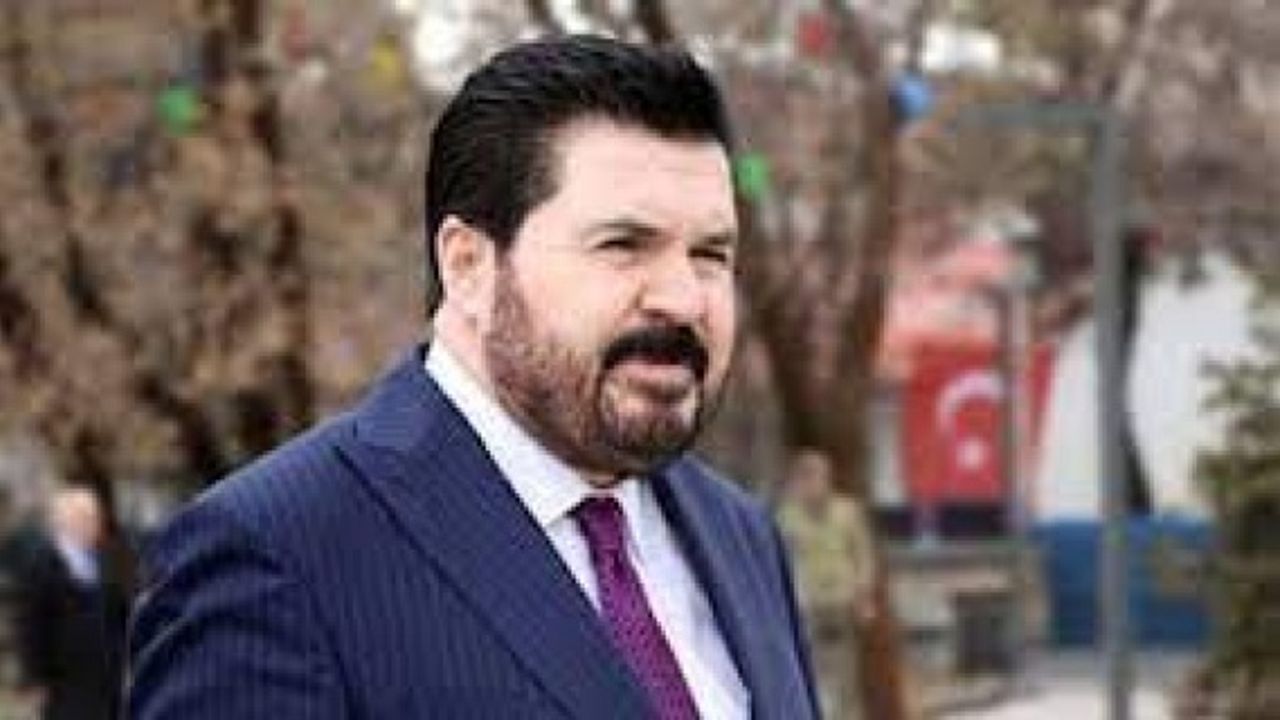 SAYAN "GÜNÜMÜZDE TEK MERMİ ATMADAN İSTEDİĞİNİZ DEVLETİ İŞGAL EDEBİLİRSİNİZ.."