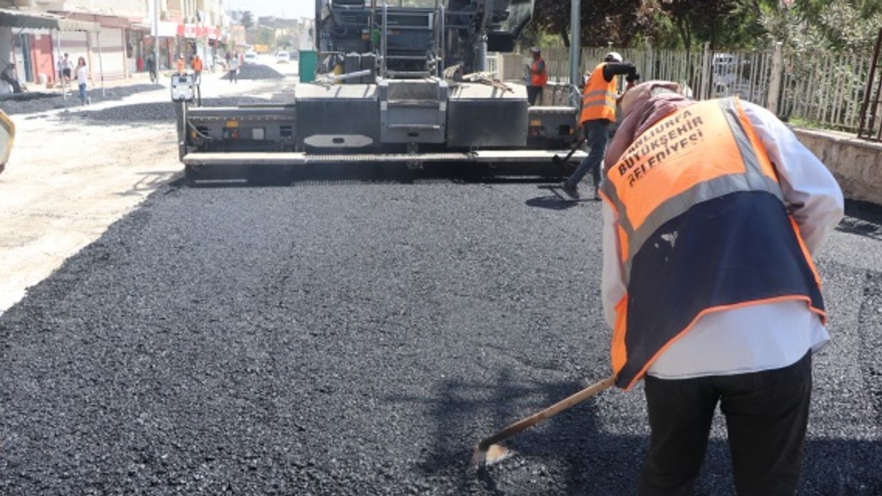 Viranşehir'imizin her köşesine konforlu ve modern yollar kazandırıyoruz.