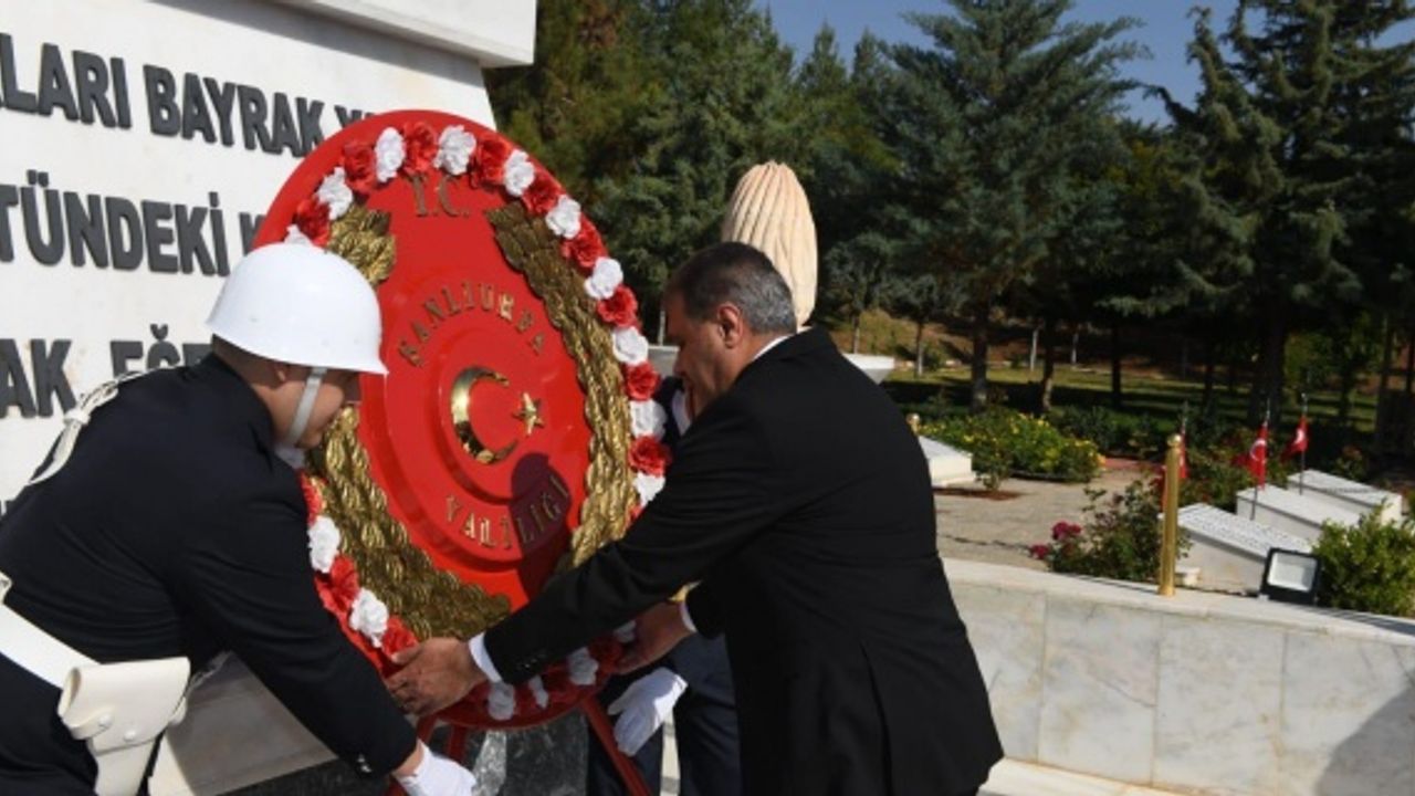 Vali Şıldak "Cumhuriyetimizin 100. yılına erişmenin şerefini millet olarak hep birlikte yaşıyoruz."