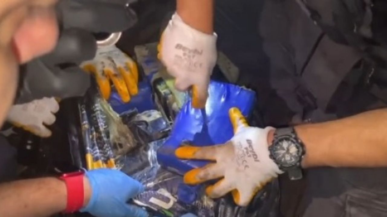 NARKOGÜÇ Operasyonunda 51 Kilo 750 Gr Kokain Ele Geçirildi.