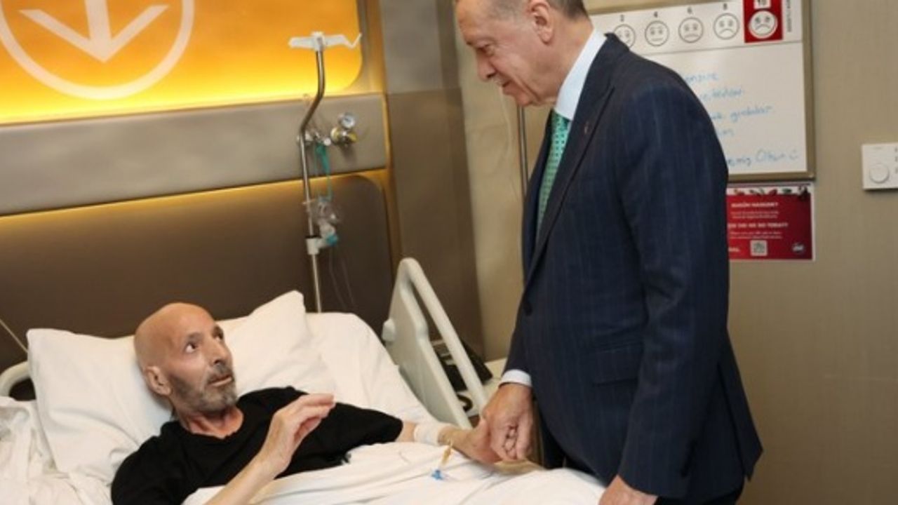 Cumhurbaşkanı Erdoğan Özcan'ı ziyaret etti.