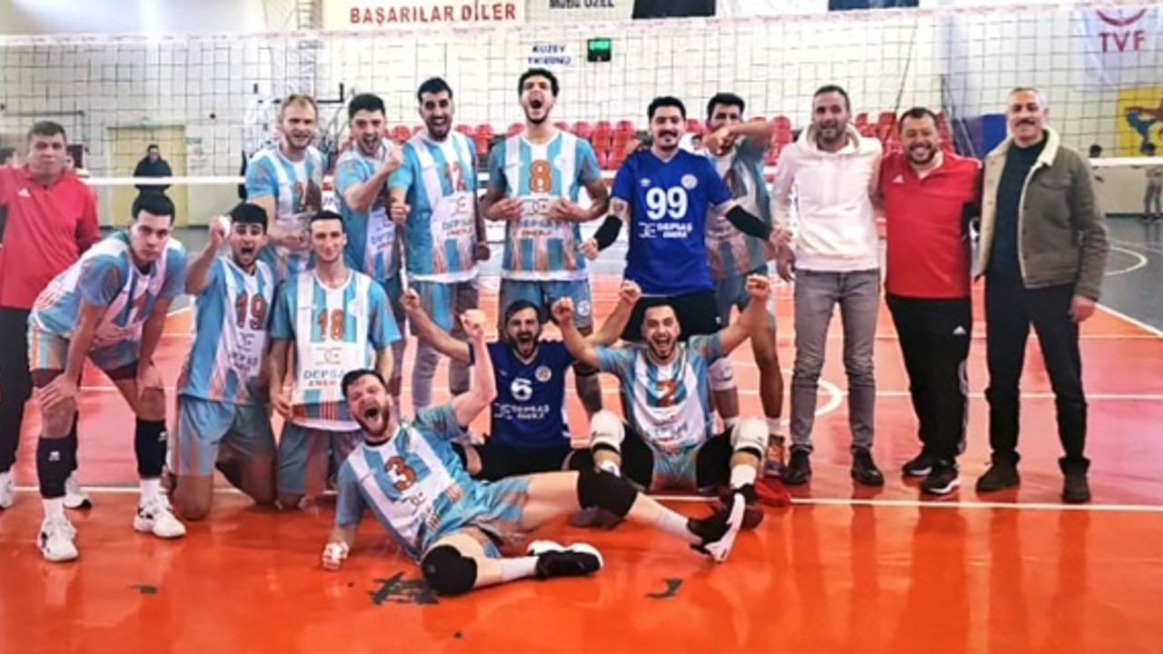 DEPSAŞ ENERJİ VOLEYBOL TAKIMI ZİRVE YARIŞINI SÜRDÜRÜYOR