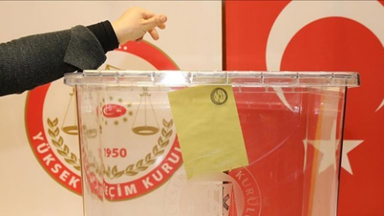 Seçimlerde görev alan kamu personeli 1 Nisan'da izinli olacak
