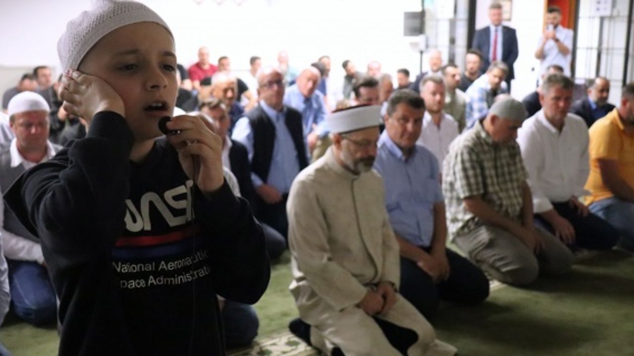 Erbaş, “Dünya, Müslümanlar söz konusu olduğunda Batı’nın ikiyüzlülüğünü gördü”