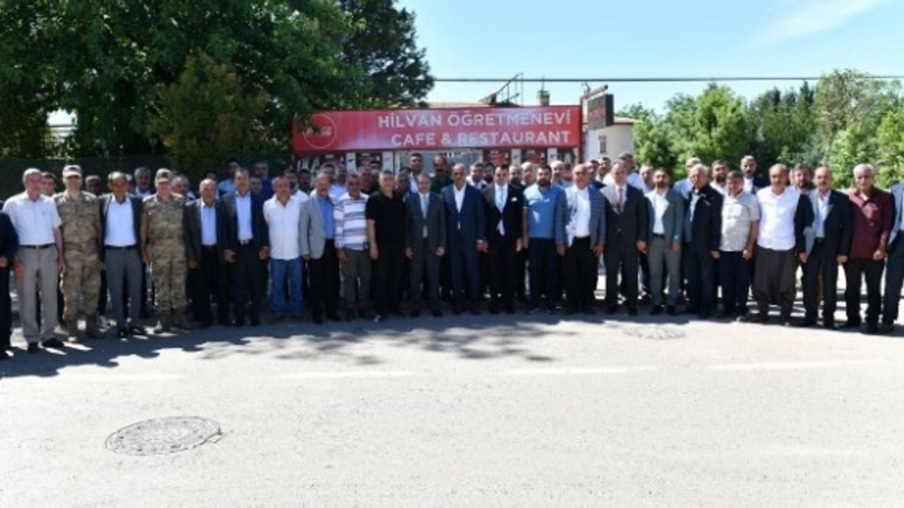 Vali Hasan Şıldak, Hilvan'da Vatandaşlarla Buluştu