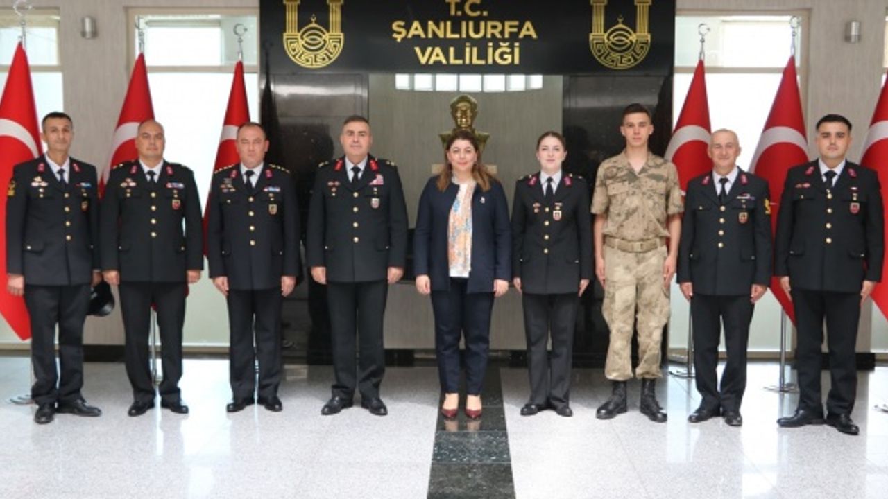 KOMUTAN AVKIRAN, VALİ VEKİLİ MERCAN’I ZİYARET ETTİ