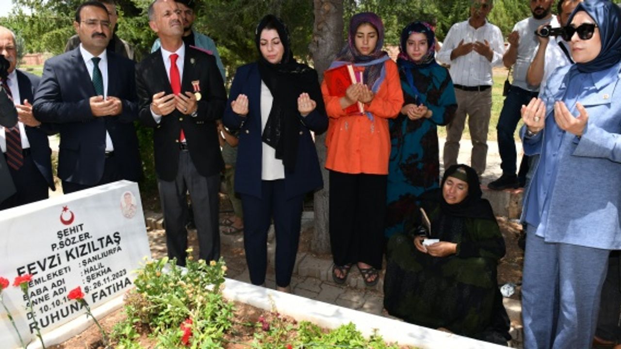Vali Vekili Mercan Osmanbey Şehitliğini ziyaret etti.