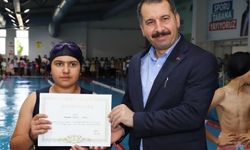 KARAKÖPRÜ’DE MİNİK YÜZÜCÜLER SERTİFİKALARINI ALDI