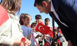 Vali Ayhan, "Dernekler toplumun sesi, umudu ve gücüdür"