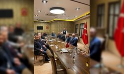 Savaş"Bu millete hizmet etmiş değerlerimiz ile bir araya geldik"