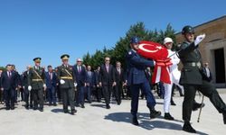 Cumhurbaşkanı Erdoğan, Anıtkabir’de düzenlenen törene katıldı