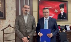 BAŞKAN ALBAYRAK’TAN BELEDİYE ÇALIŞANLARINA CUMHURİYETİN 100. YILINA ÖZEL JEST...