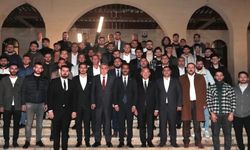 Bozdağ "iftar programında gençlerimiz ile bir araya geldik."