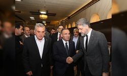 Önen “Biz böyle bir Urfa’nın dağına, taşına, toprağına; her şeyden önemlisi de insanına sevdalıyız”